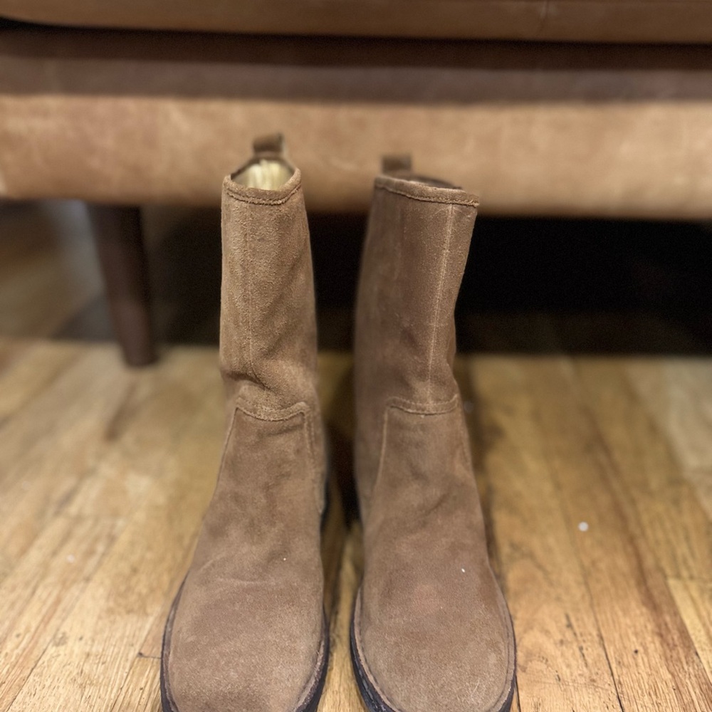 Born Size 8.5 or 40 - EUC - Women's Brown Suede Moto Boots
